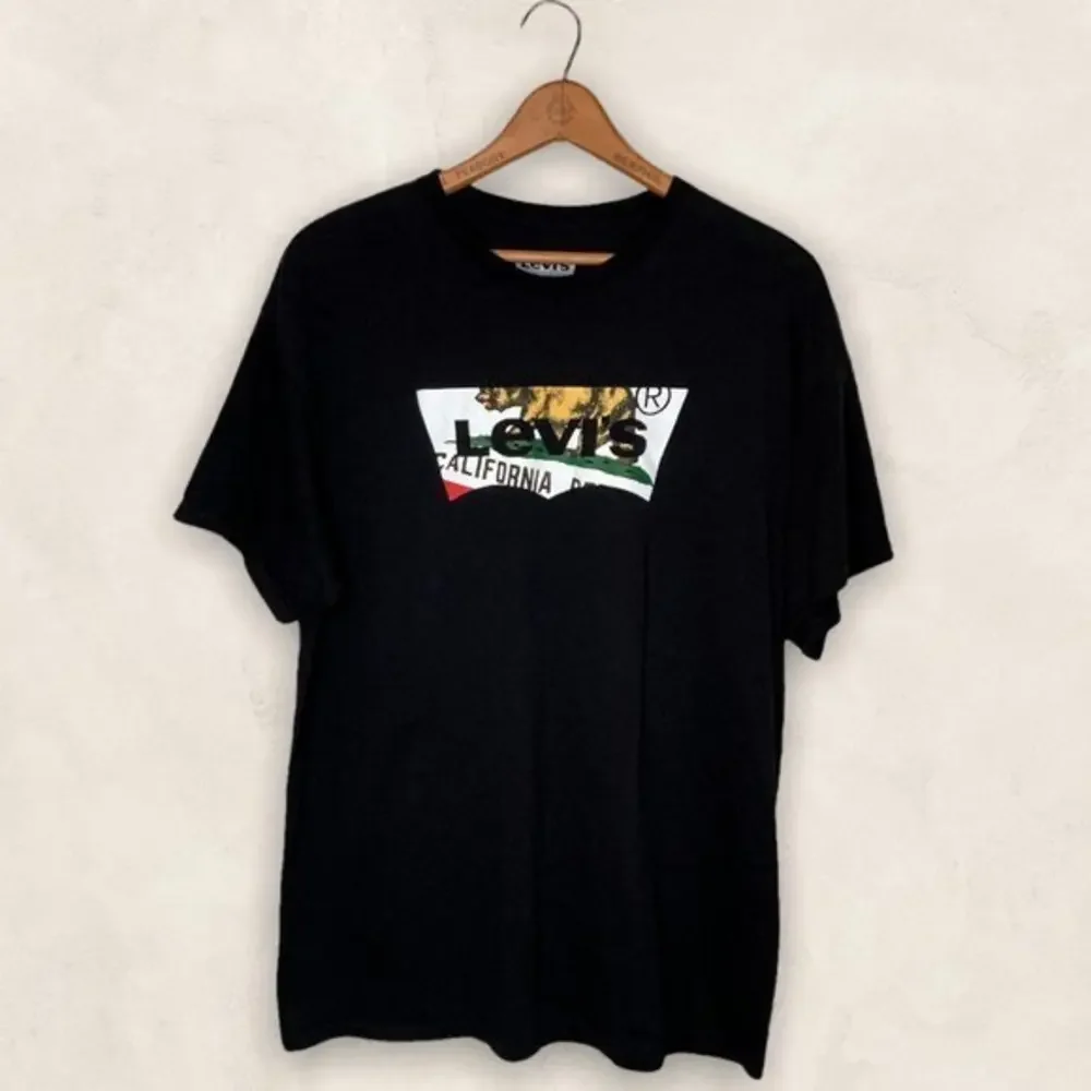 Levi's Men's Large‎ L Black California Flag Bear Logo Cotton Graphic Tee T-Shirt